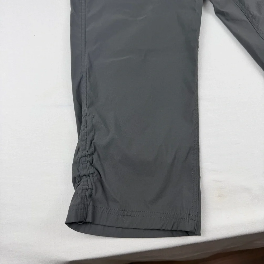 Eddie Bouer Women's Grey Capri Cargo Hiking‎ Pants, Size 10